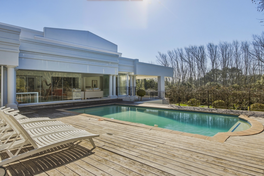 9 Bedroom Property for Sale in Constantia Western Cape
